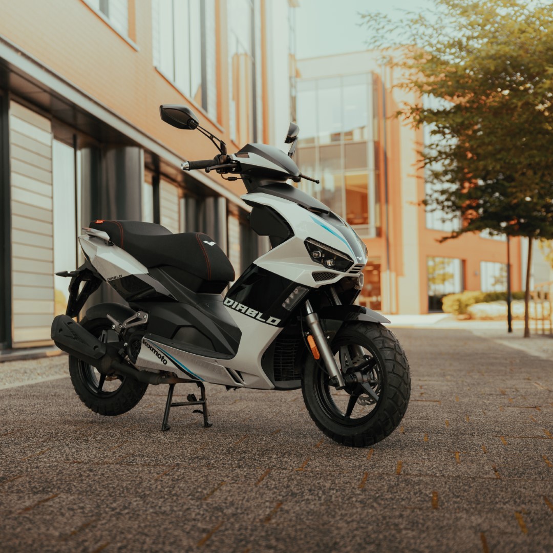 Lexmoto Diablo 50 EFI Euro Learner Legal Moped 2025 £1619, Low
